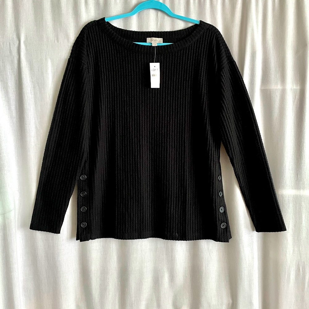 LOFT women's t-shirt, long sleeve. New NWT. Black. Size M